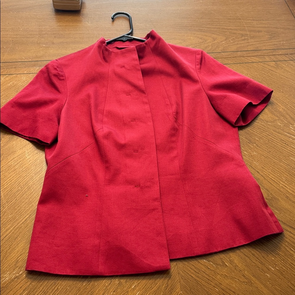 J. Peterman Vintage Red Cotton Mock Neck Hidden Button Front Top Size 8